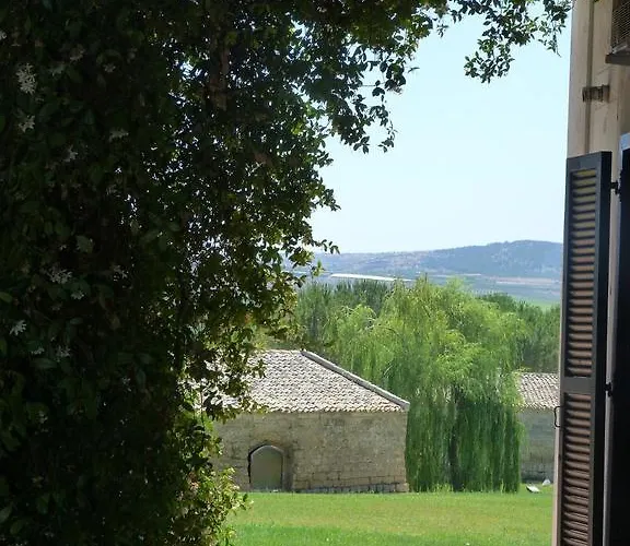 特努塔利昂农家乐 * 卡诺萨-迪普利亚